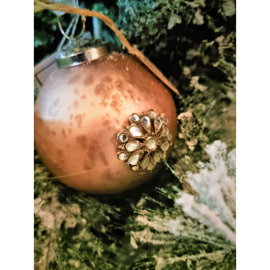 Brad artificial Green cu decoratiuni si instalatie