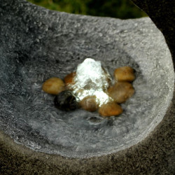 Fantana arteziana decorativa "Waiting"