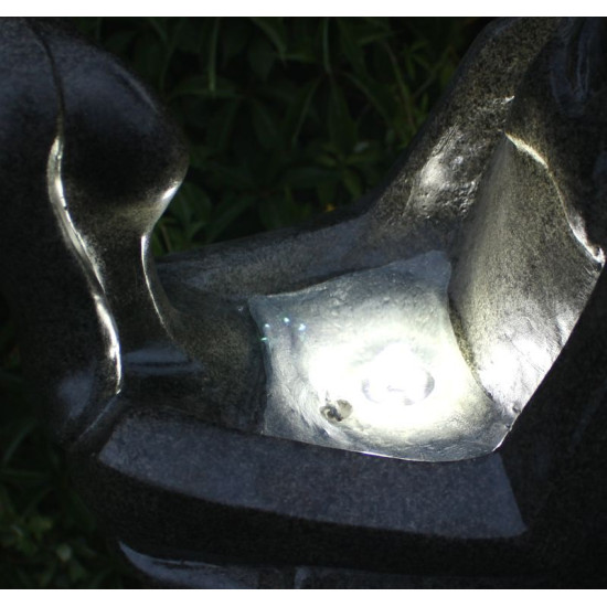 Fantana arteziana decorativa "With a fixed look"