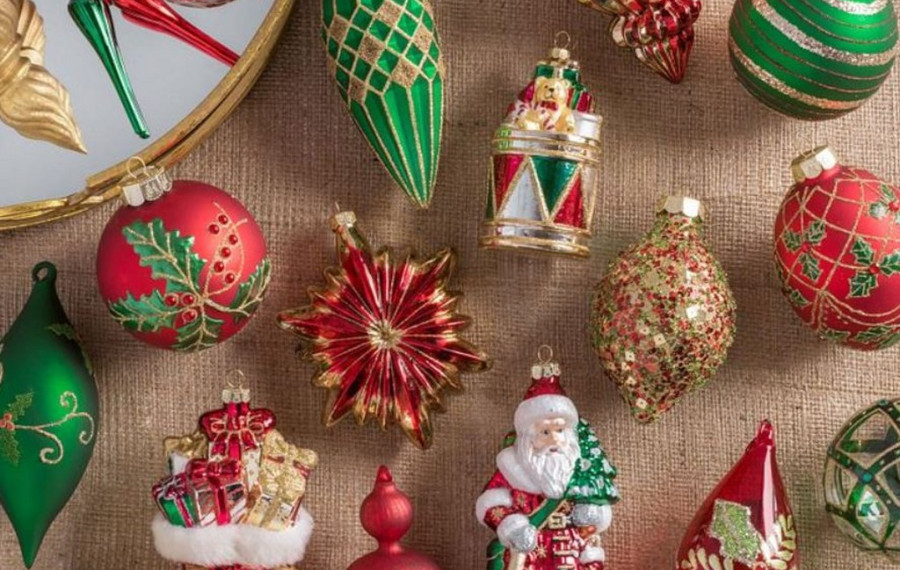 Globuri si decoratiuni